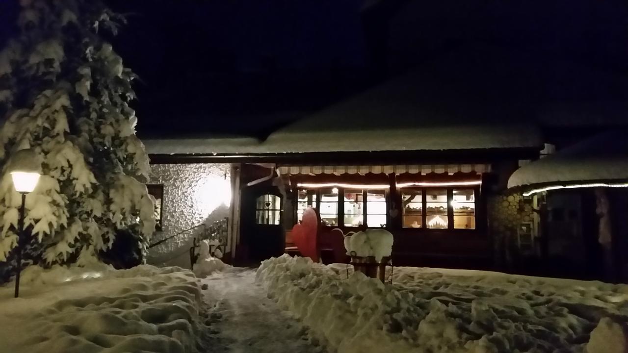 Hotel Zuwälder Stüble Oberharmersbach Exterior foto